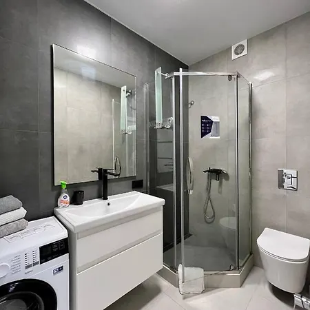 44 Pearl Stylish 1-bedroom *