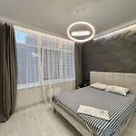 44 Pearl Stylish 1-bedroom Odesa