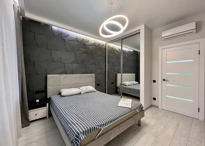 44 Pearl Stylish 1-bedroom Odessa