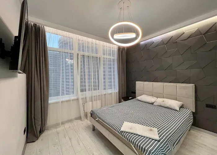 44 Pearl Stylish 1-bedroom Odesa